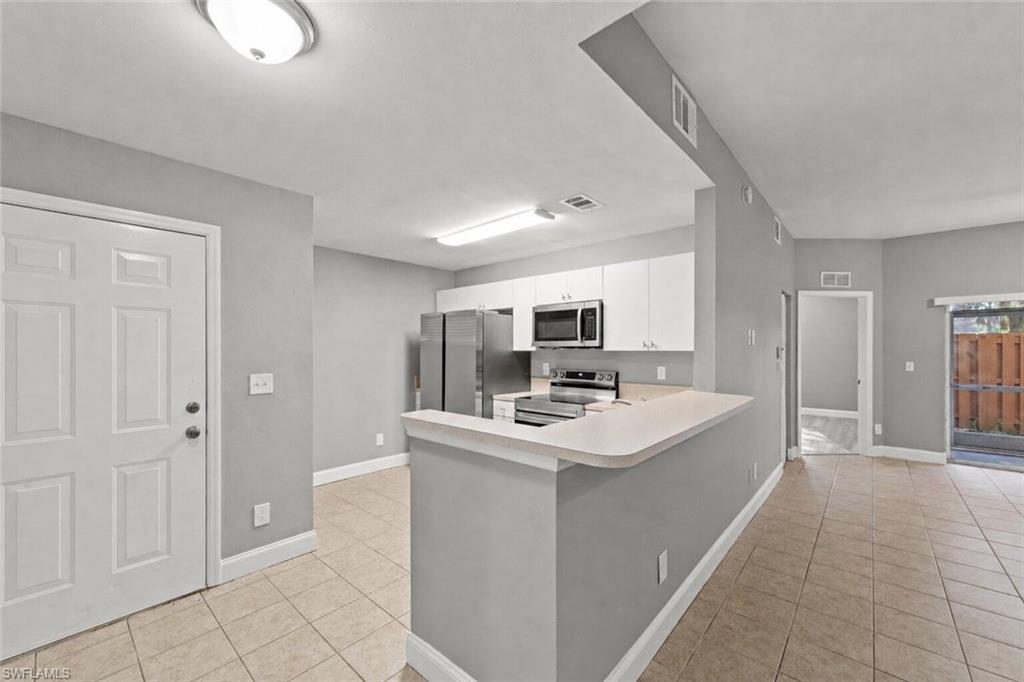 4109 Bellasol CIR 1114 photo 9