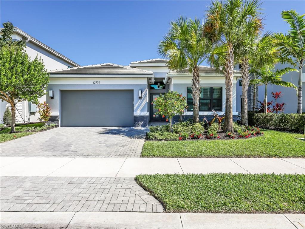 12779 Woodbury DR