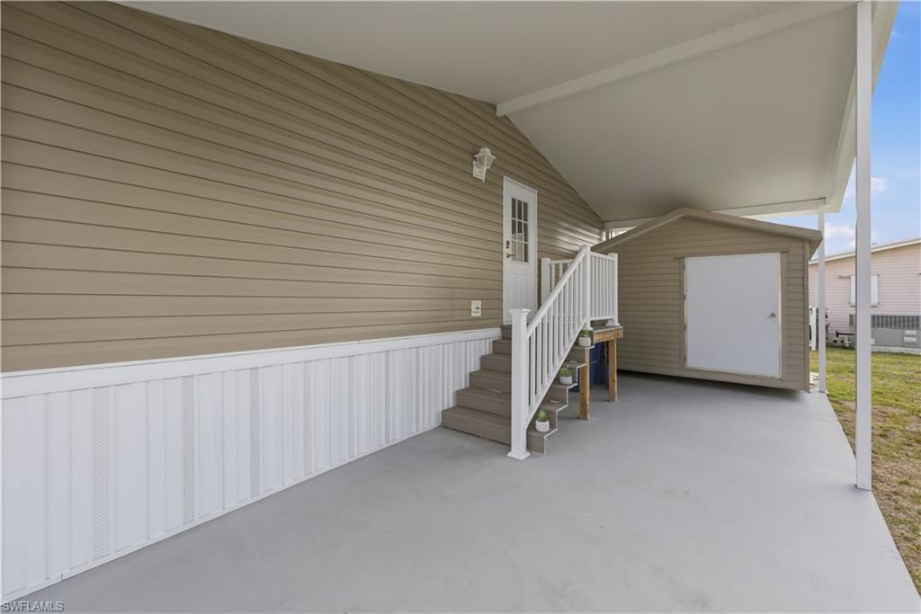 24 Red Poinciana DR