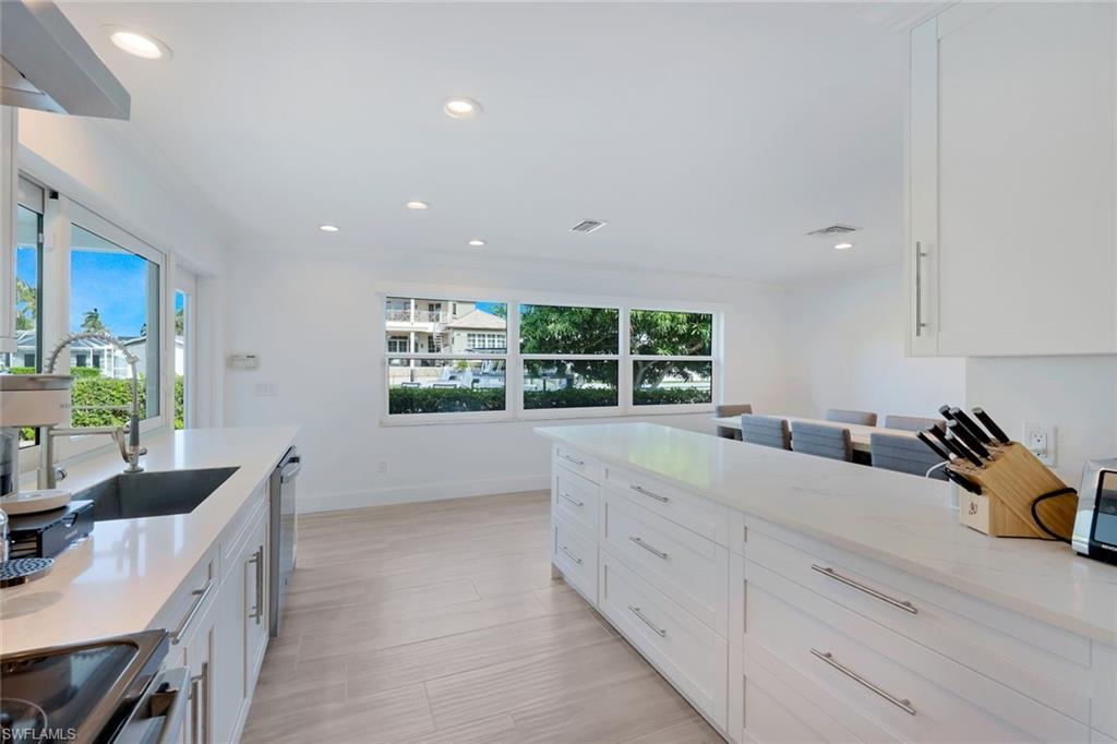 1250 Tuna CT photo 12
