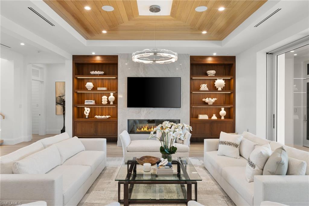 3455 Gin LN photo 12
