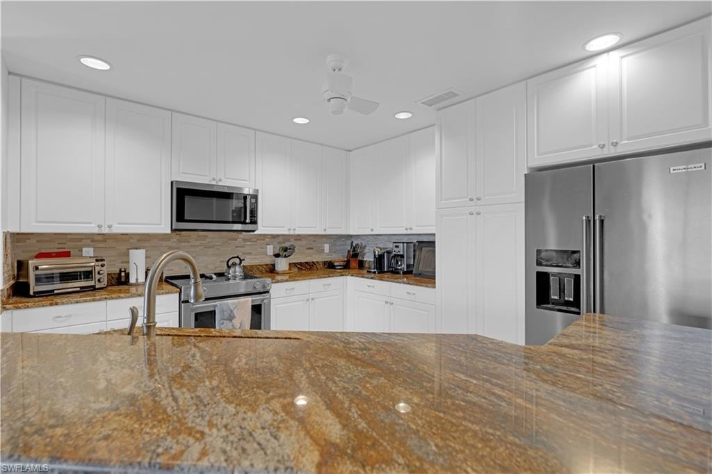 22628 Island Pines WAY 1303 photo 9