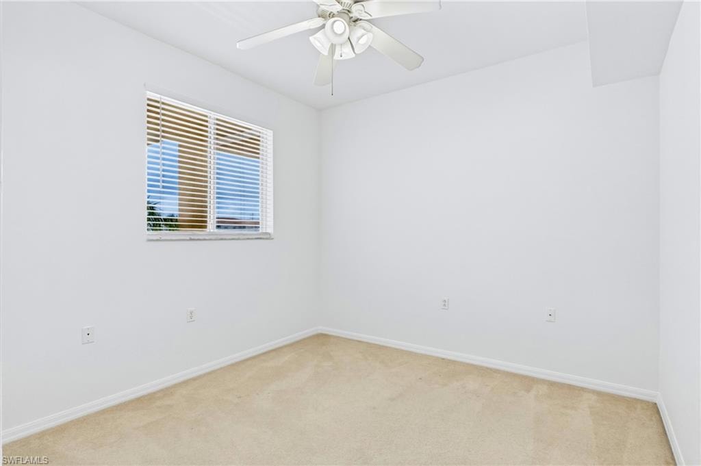Comfortable with a calm atmosphere and generous layout.