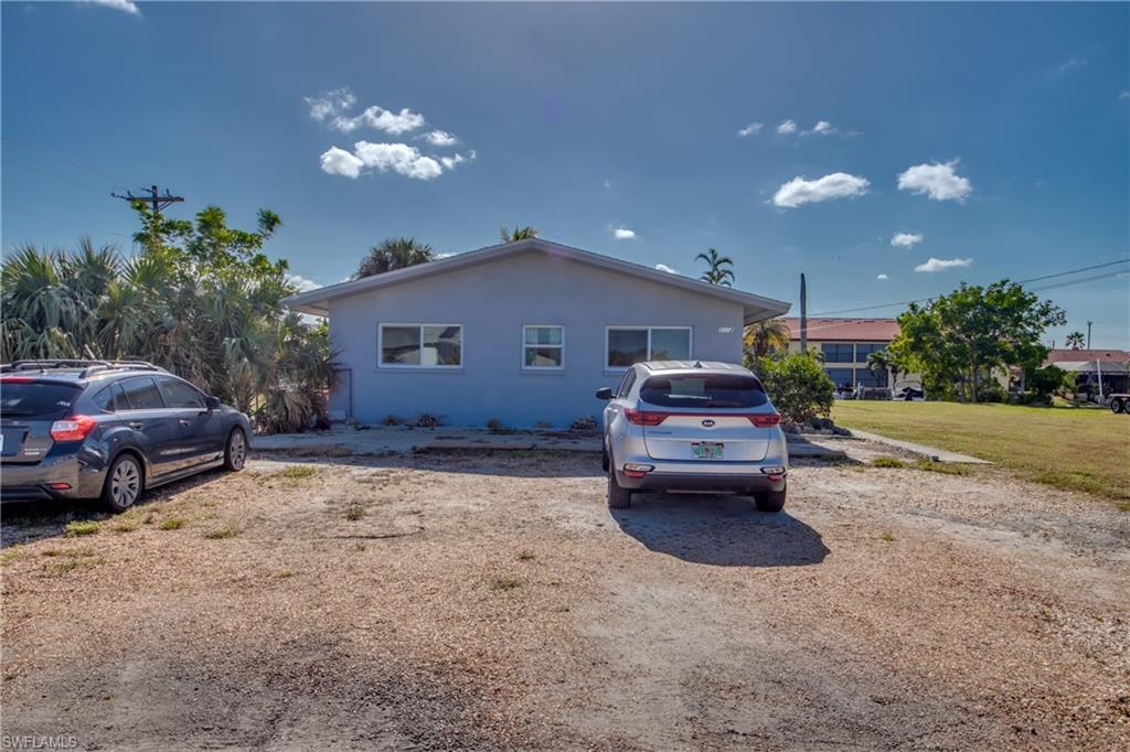 1112 SE 39th TER