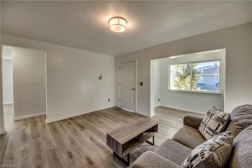 1112 SE 39th TER photo 11