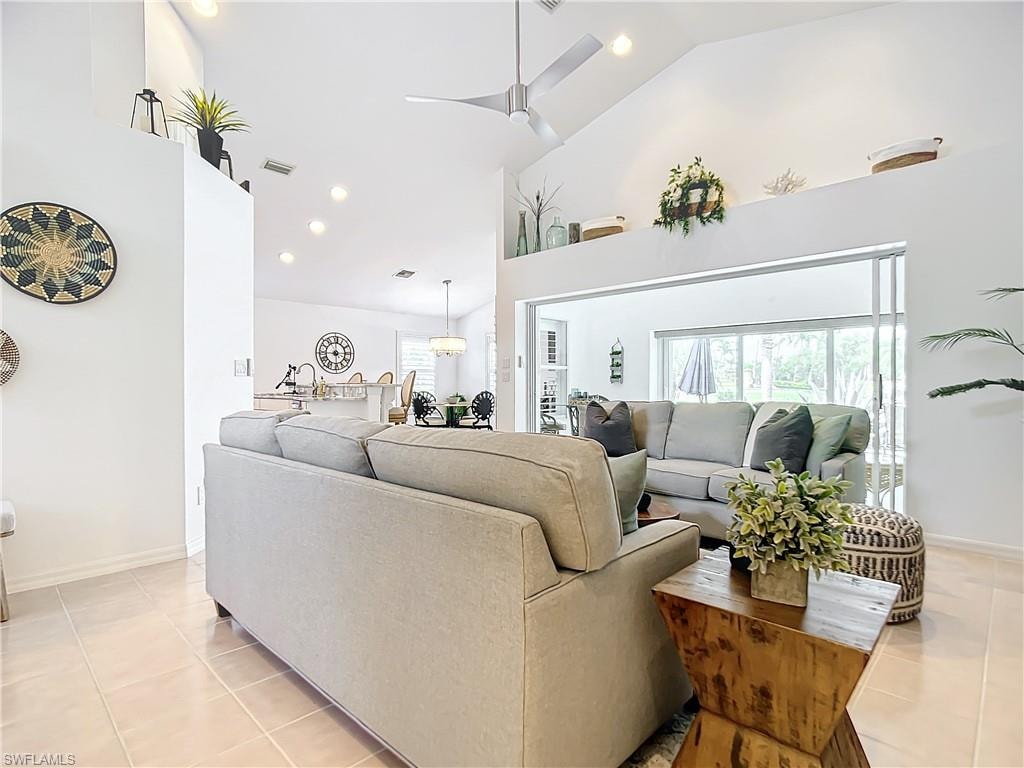 8452 Indian Wells WAY photo 10
