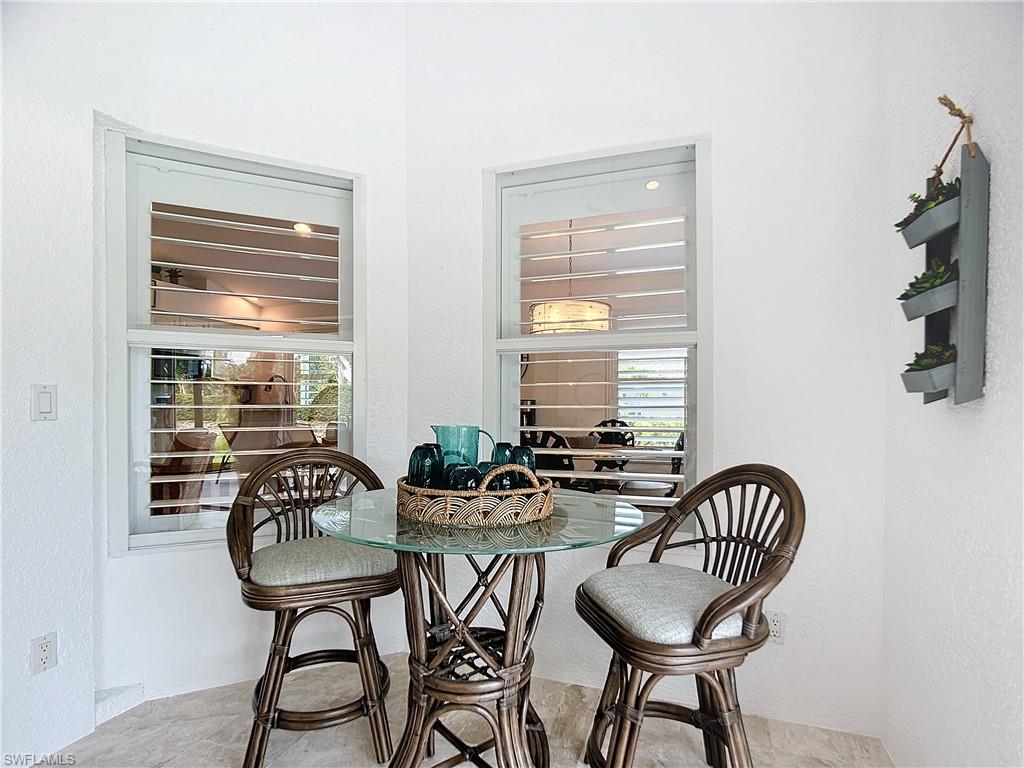 breakfast nook in the Florida room