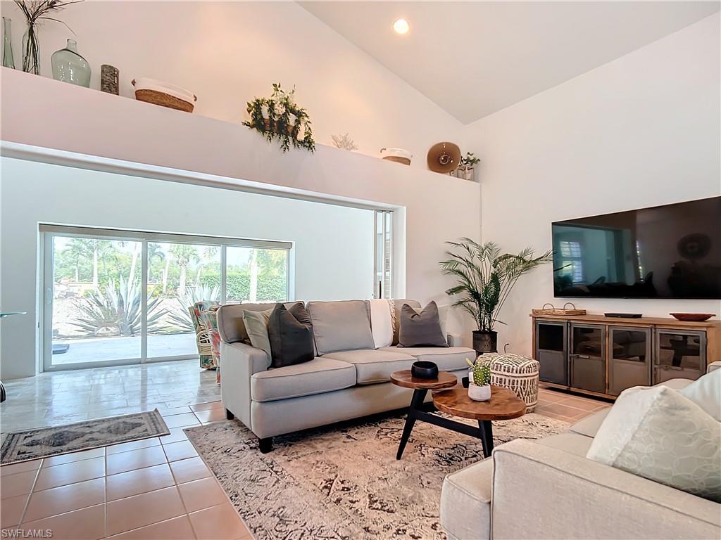 8452 Indian Wells WAY photo 8