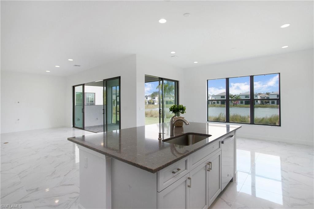 20195 Ainsley ST photo 16