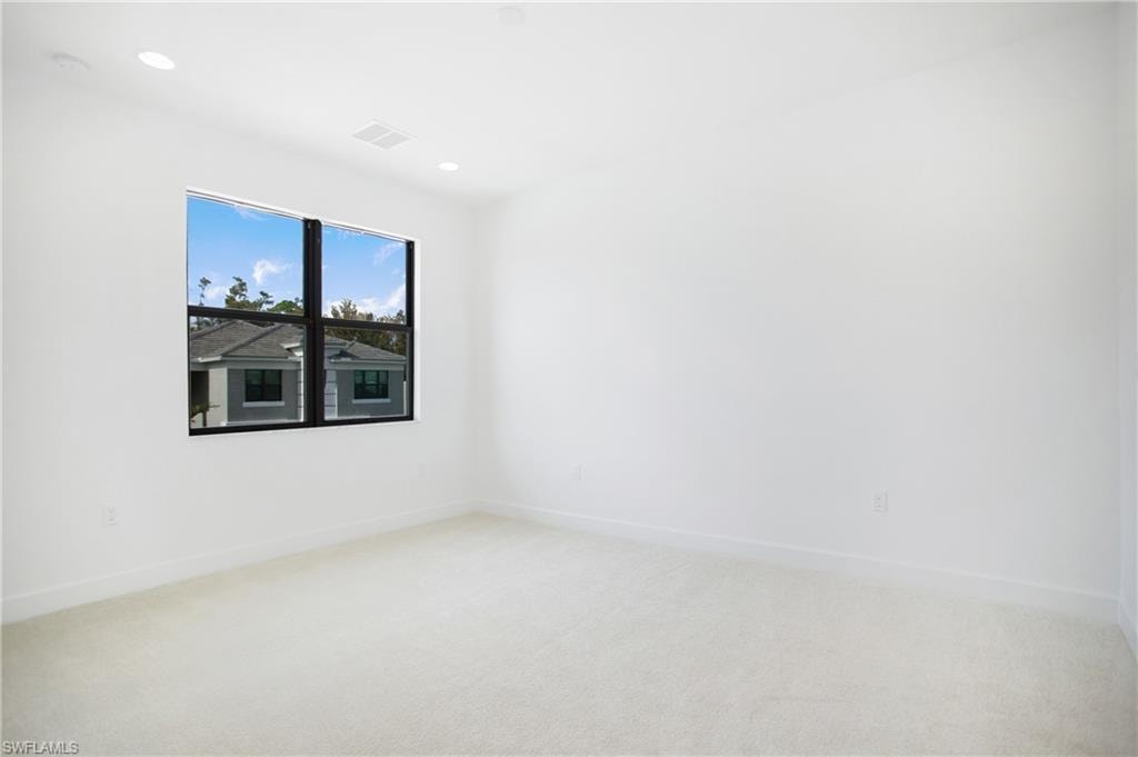20195 Ainsley ST photo 36