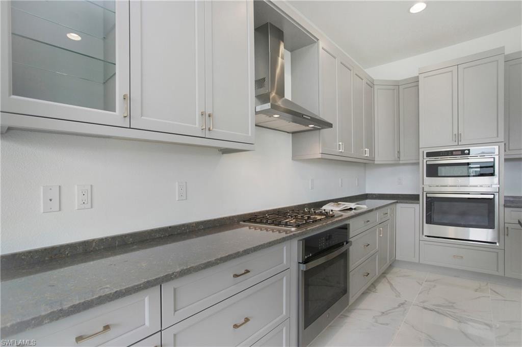 20195 Ainsley ST photo 14
