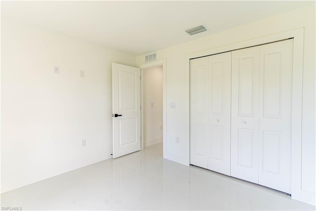 2710 42nd ST W photo 42