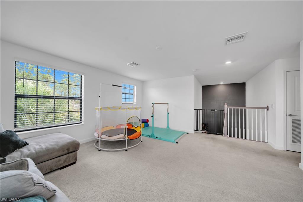 Huge extra open space upstairs