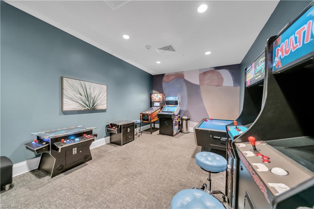 Amenity Center - Game room / arcade