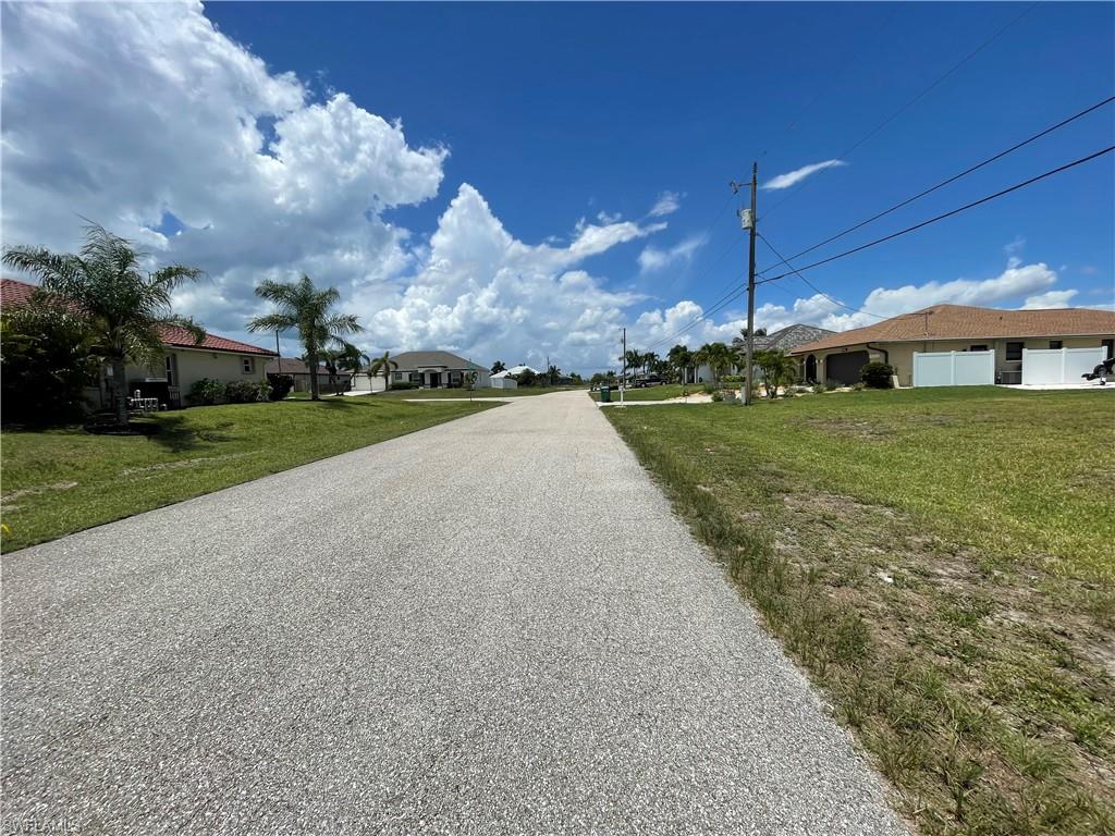 825 NW 33rd PL