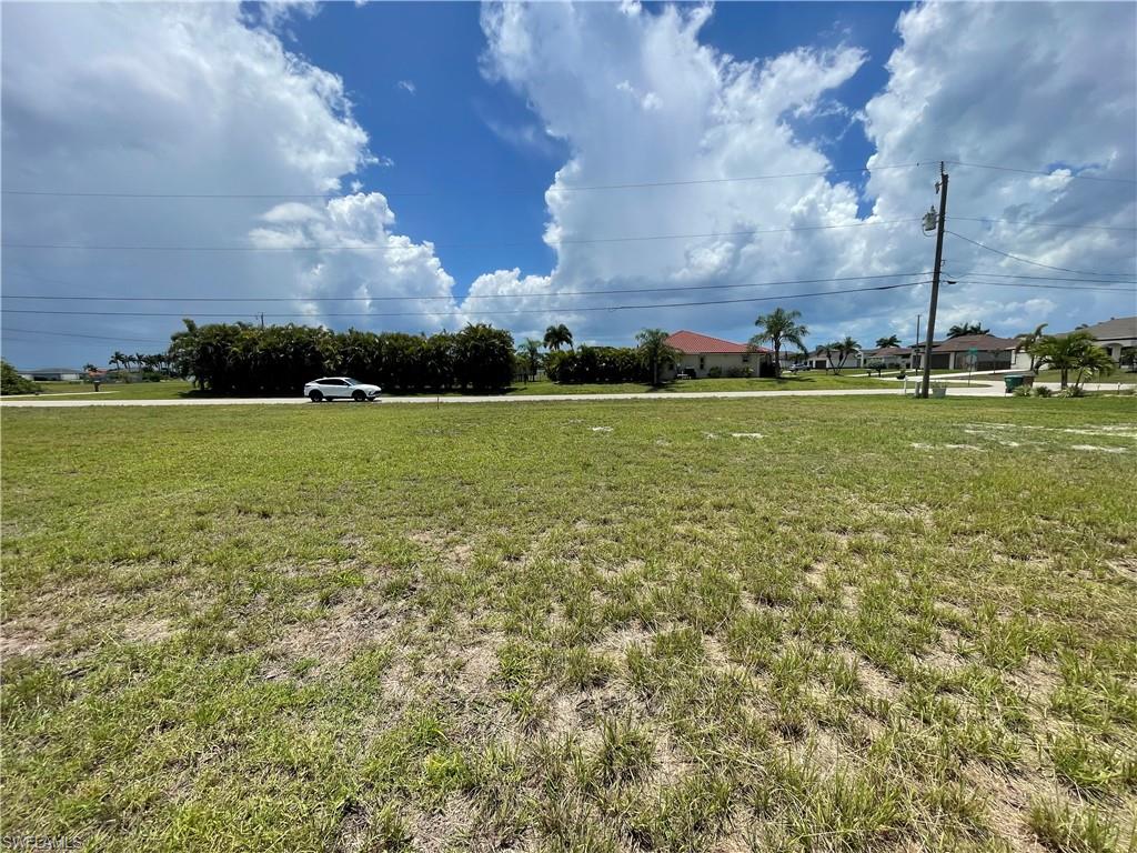 825 NW 33rd PL