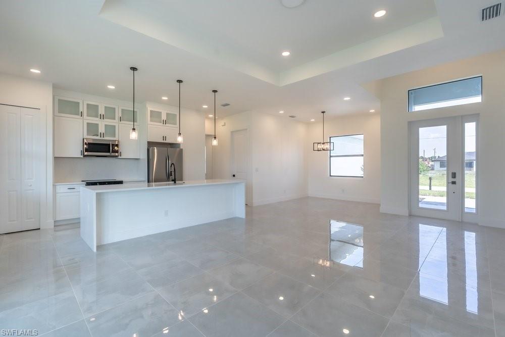 Entry/LR/Kitchen/Dining
