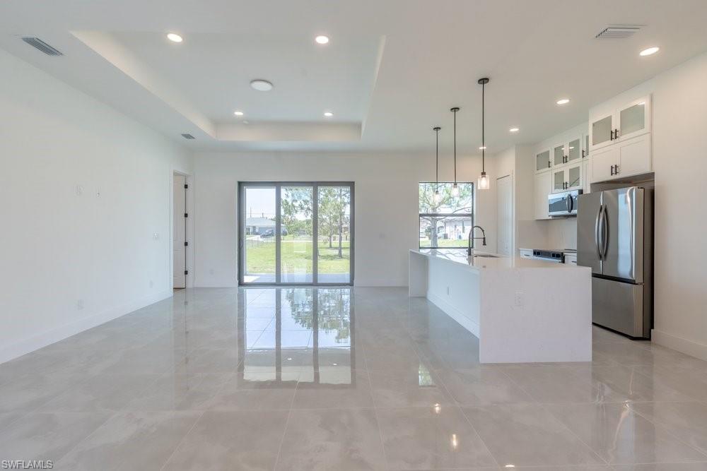 Kitchen/Lanai