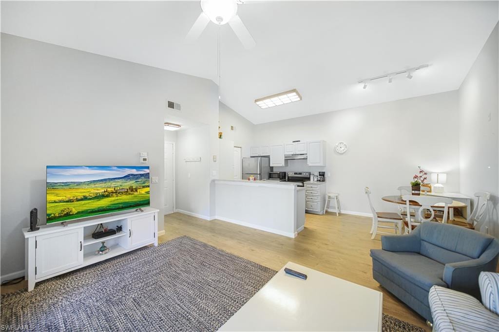 2058 Arbour Walk CIR 322 photo 6