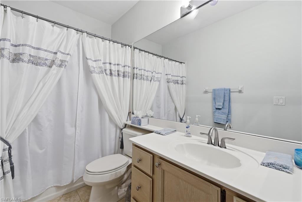 27038 Oakwood Lake DR photo 17