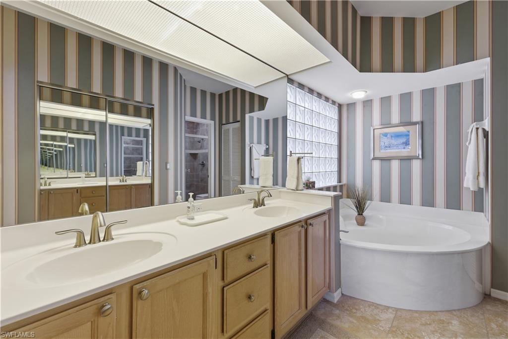 27038 Oakwood Lake DR photo 26