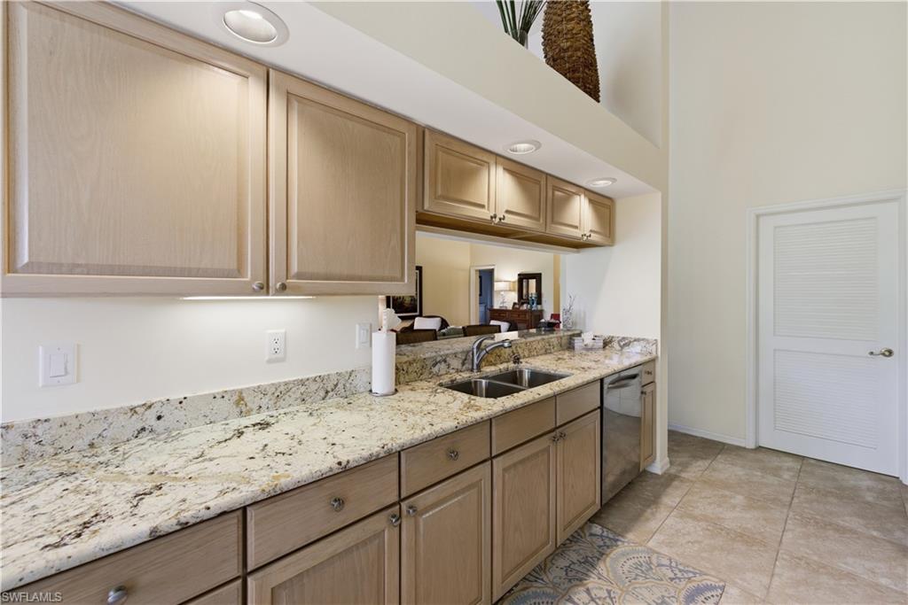 27038 Oakwood Lake DR photo 11