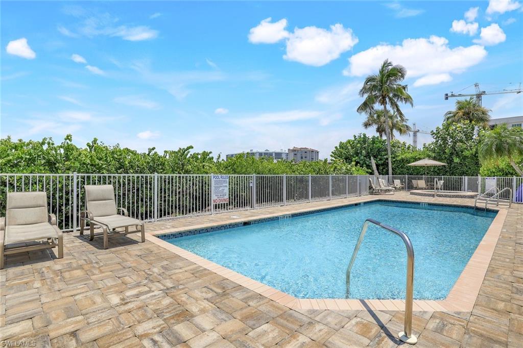 Community pool