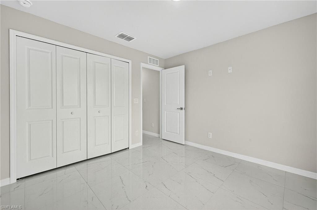 569 Aspen AVE S photo 12