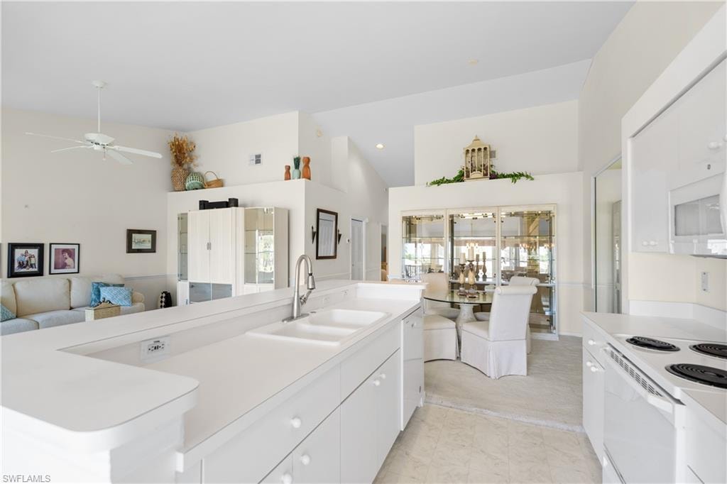 20640 Country Creek DR 1027 photo 15