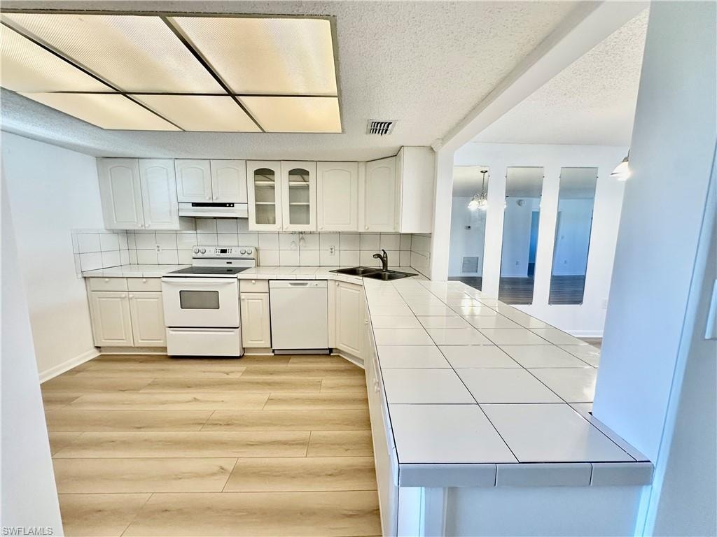 9395 Pennsylvania AVE 19