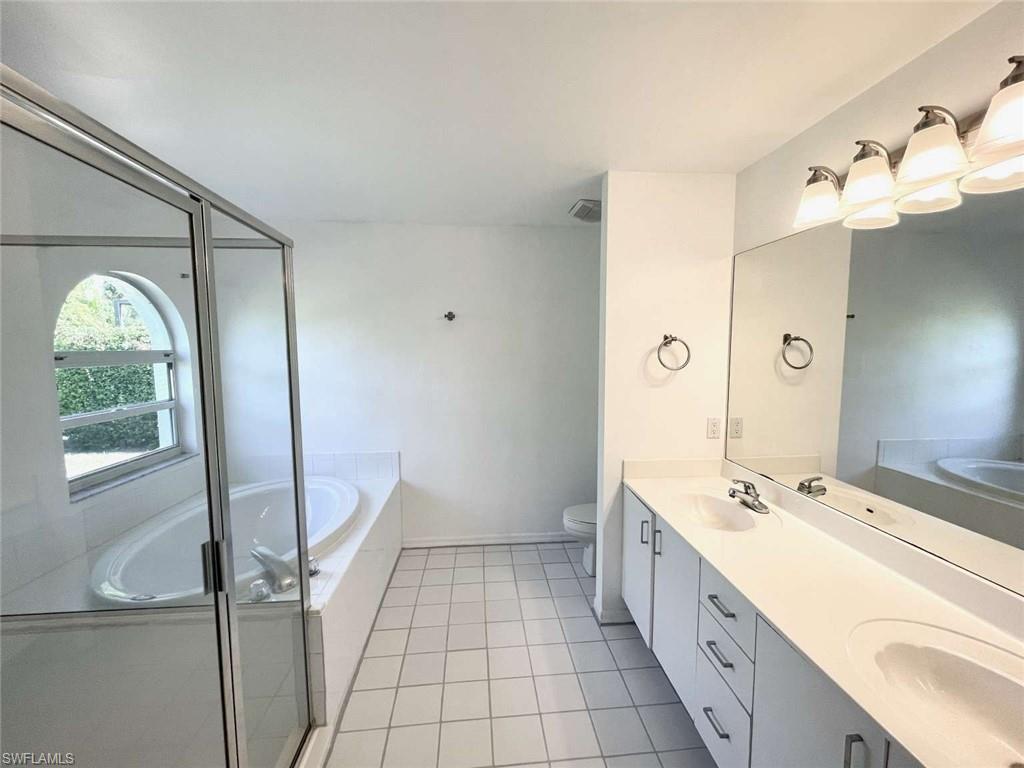 7588 Cameron CIR photo 16
