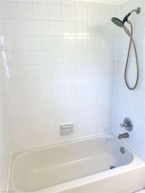 7588 Cameron CIR photo 22