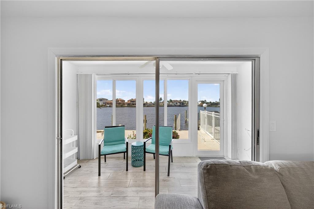 1714 Bikini CT 105 photo 14