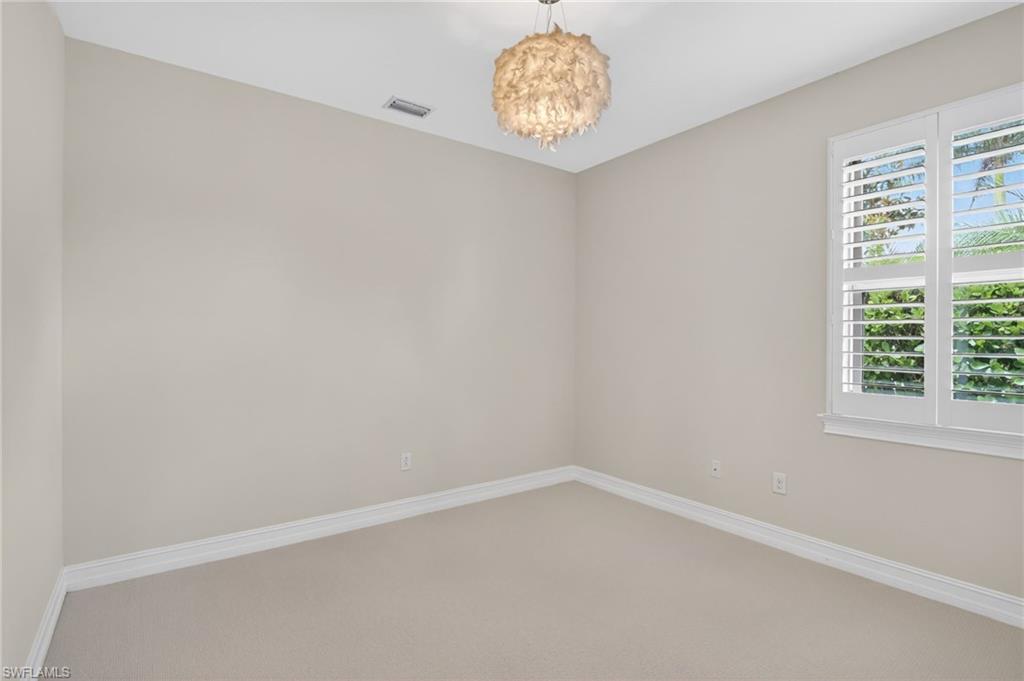 16380 Aberdeen WAY photo 21