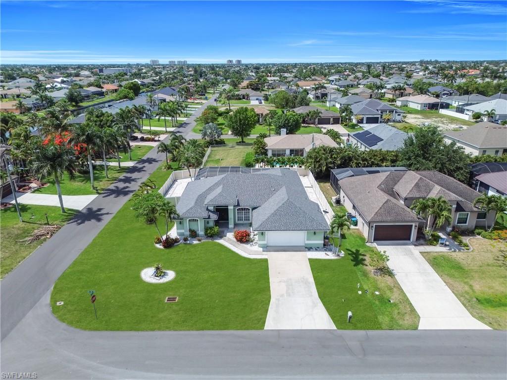 1722 SW 38th TER