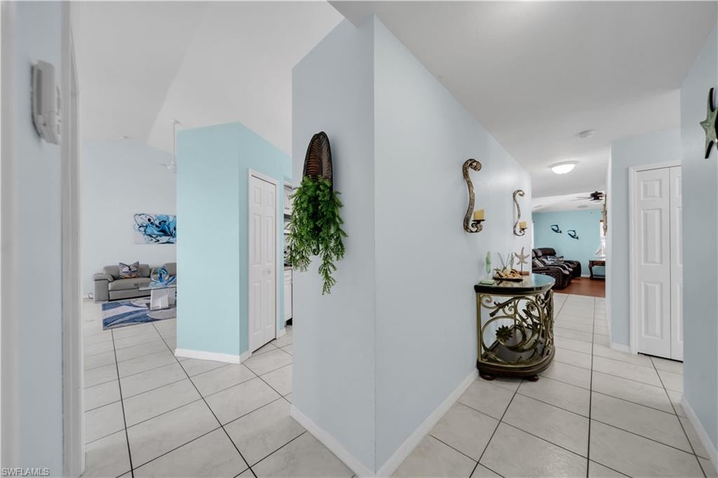 1722 SW 38th TER photo 16