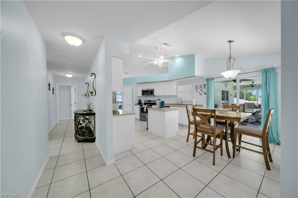 1722 SW 38th TER photo 20