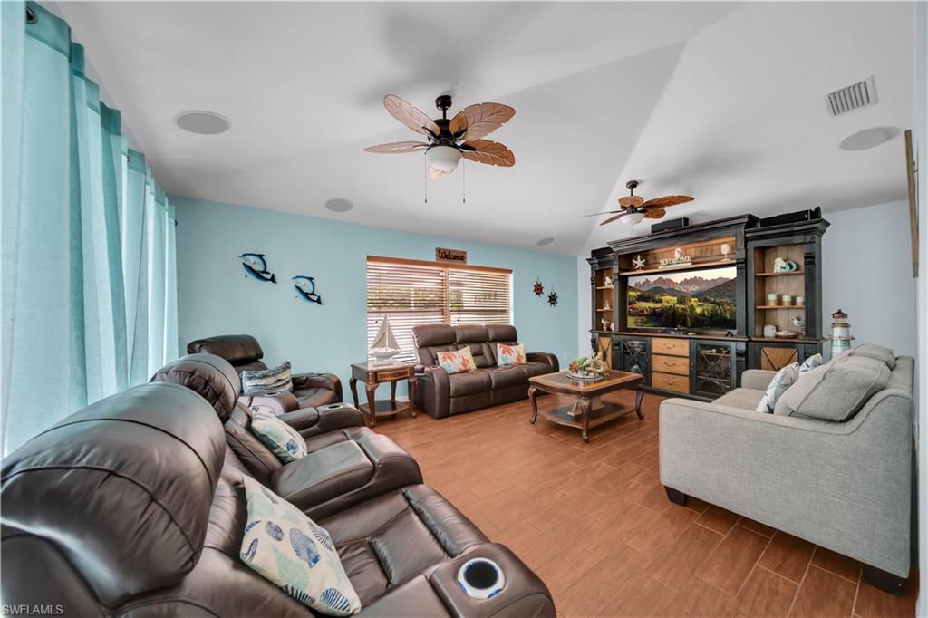 1722 SW 38th TER photo 24