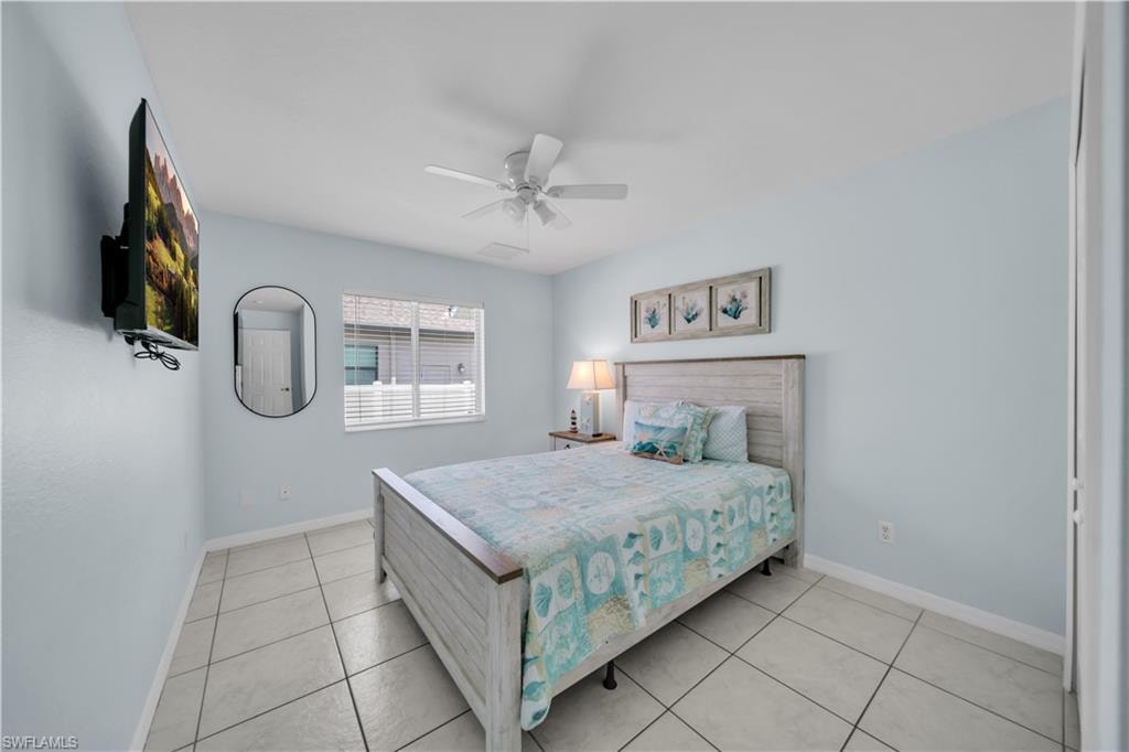 1722 SW 38th TER photo 15