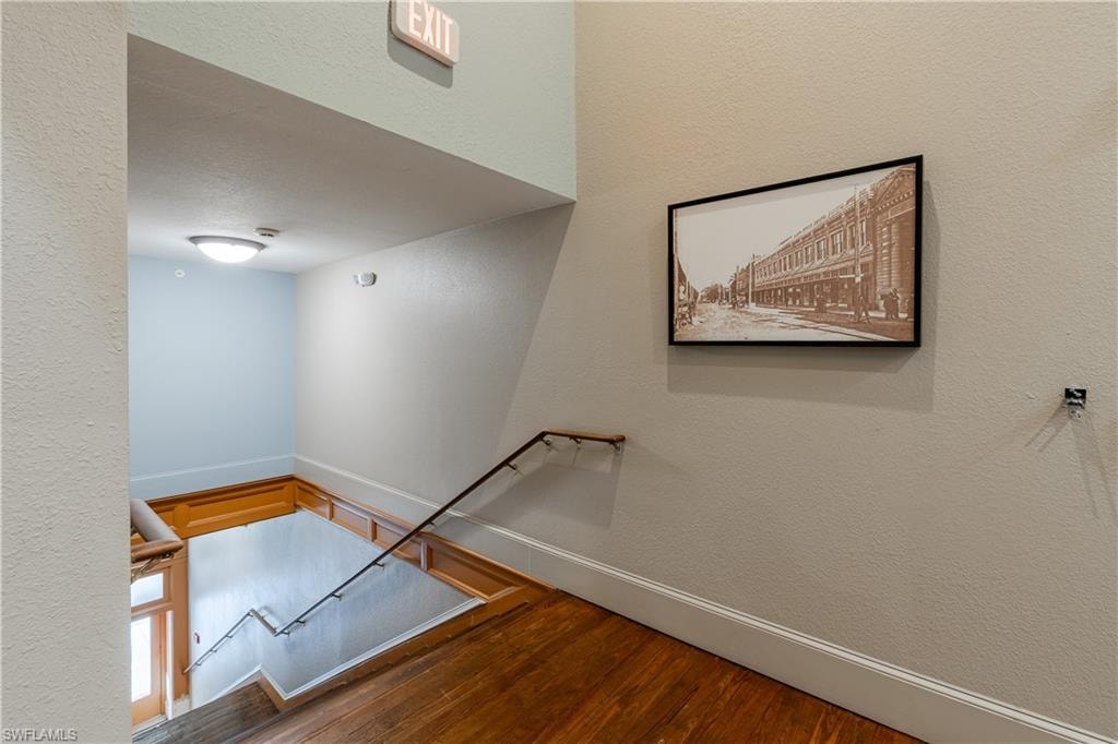2260 1st ST 204 photo 7