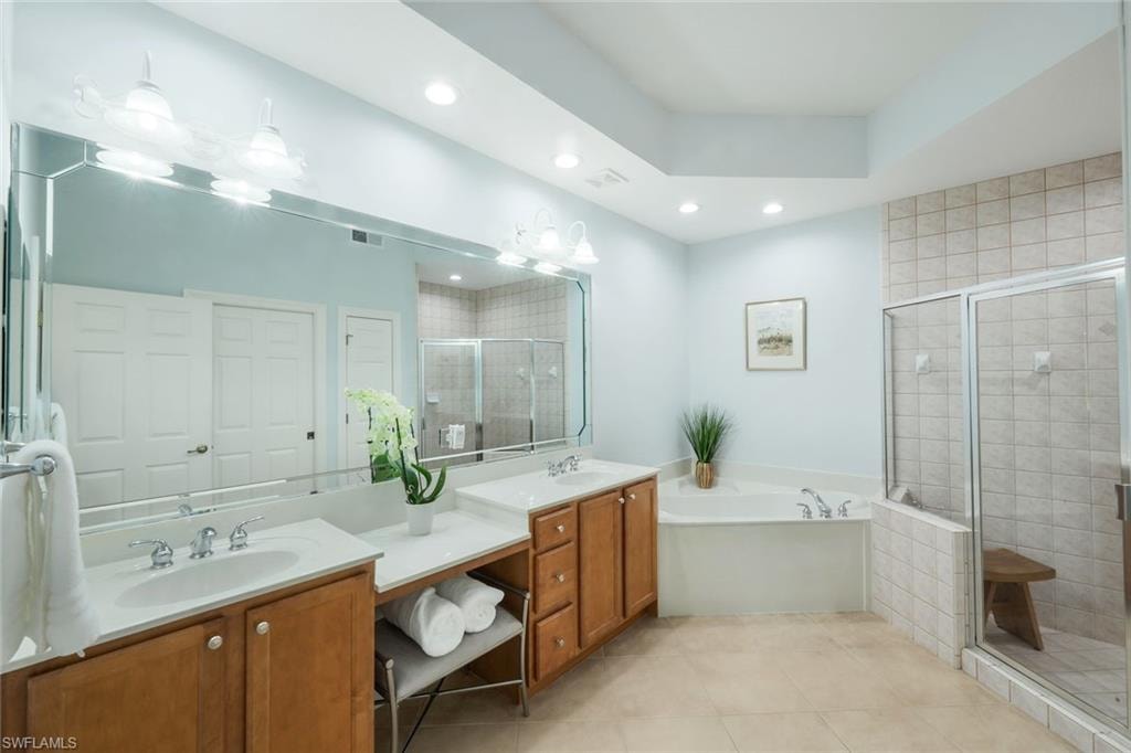 9271 Indigo Isle CT 101 photo 23