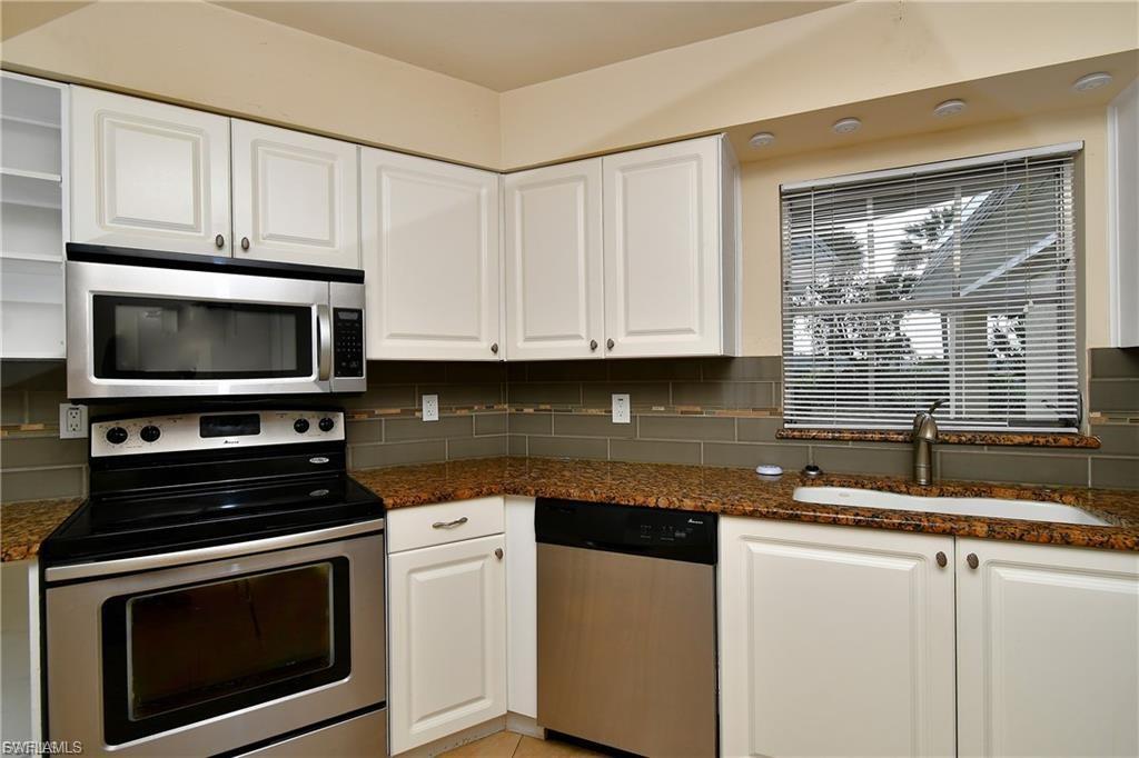9 Park Lane CIR photo 11
