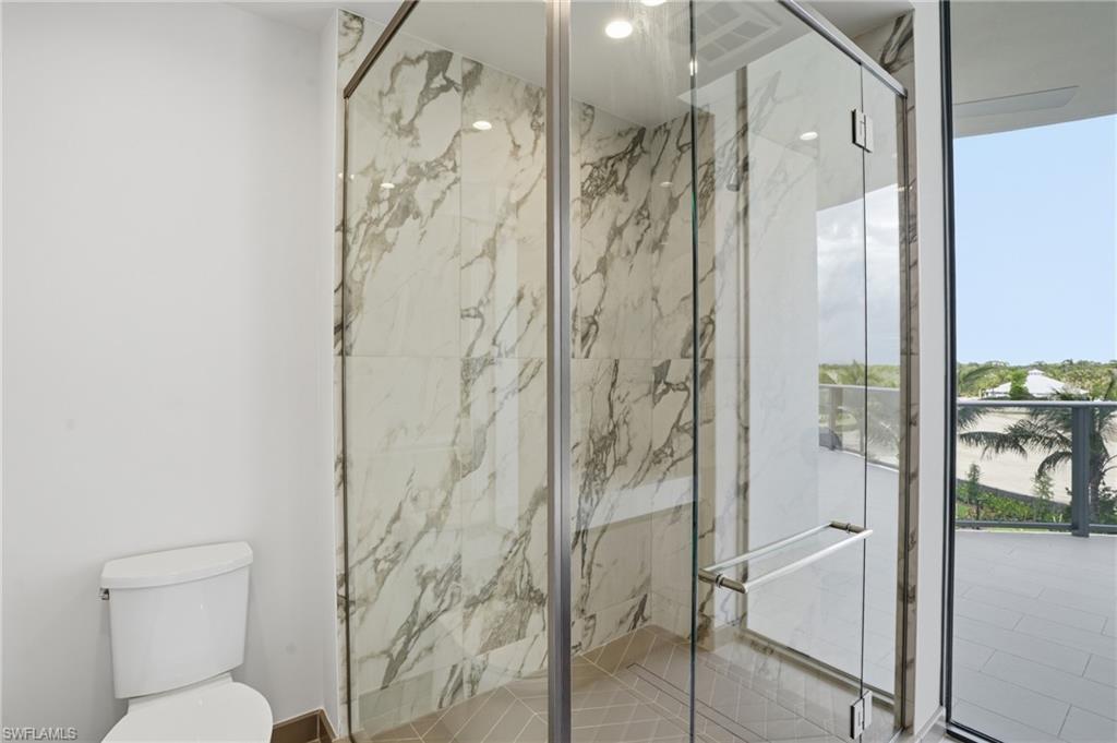 5100 Seagrass BLVD 201 photo 22