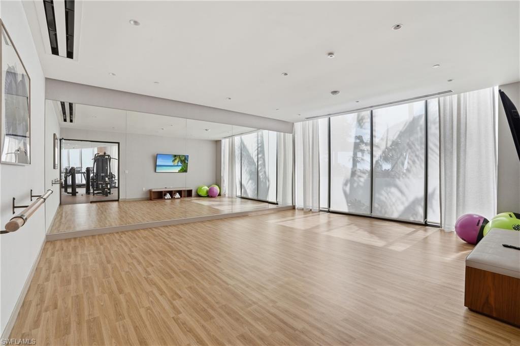 5100 Seagrass BLVD 201 photo 46