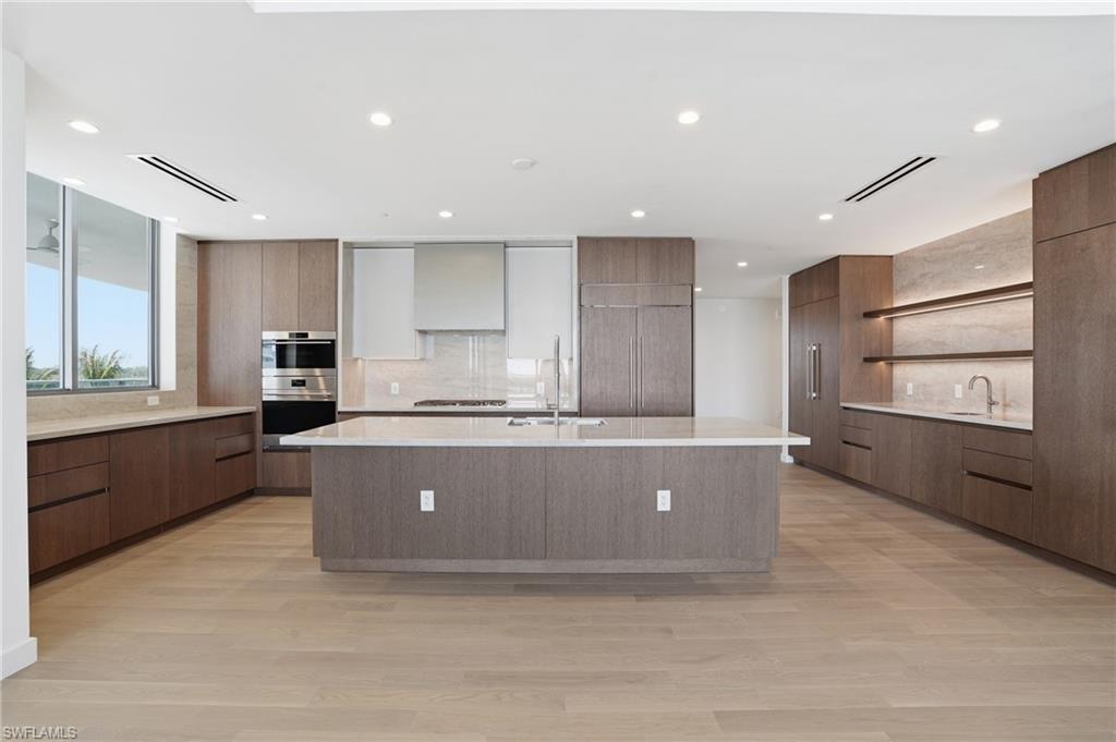 5100 Seagrass BLVD 201