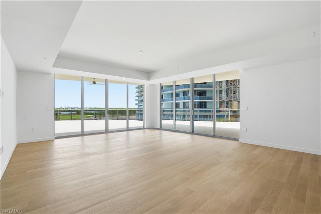 5100 Seagrass BLVD 201 photo 14