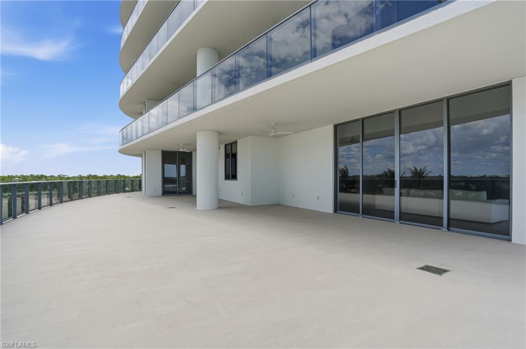5100 Seagrass BLVD 201 photo 36
