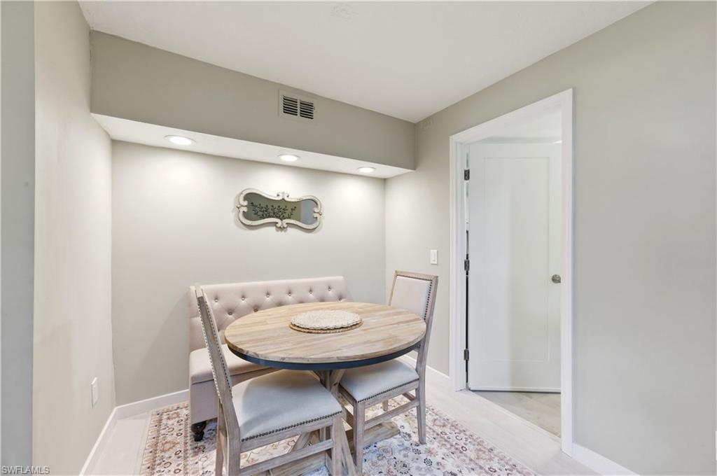 16001 Amberwood Lake CT 1 photo 8