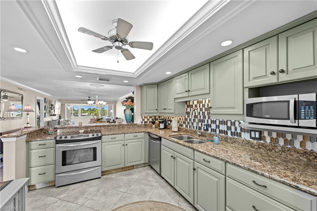 4309 Mariner WAY 304 photo 9