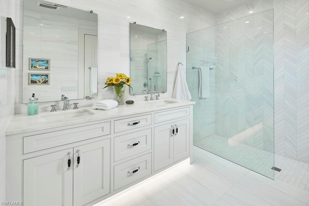 Guest Bath 1